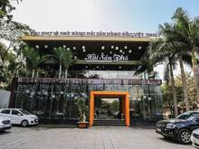 Hình ảnh Cho thuê nhà MP Phan Kế Bính 230m2 MT10m Khu vực KD sầm uất.