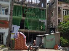 Hình ảnh Nguyên căn 10*20 đang xây 1 trệt+3 lầu có thang máy