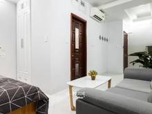 Hình ảnh CHDV cao cấp dạng studio có ban công. Gần chợ Bến Thành. Quân 1