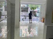 Hình ảnh Cho thuê nhà ngang 5m 175B Nguyễn Đình Chiểu, phường 1, quận 3.
