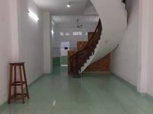 Hình ảnh Nhà thuê MT nội bộ cao lỗ.. giá 18tr.
