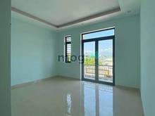Hình ảnh Tôi chính chủ cần bán nhà Lê Thạch, Q4, SHR