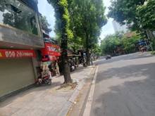 Hình ảnh cho thuê nhà mặt phố Nguyễn thái học 150m2 x 1 tầng làm café, nhà hàng