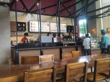 Hình ảnh Cho thuê MBKD chân đế tòa nhà VP cực đông khách