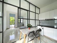 Hình ảnh 1PN Ban Công Full NT 50m2 Q1_ Bitexco_Đh Hoa Sen_Văn Lang_Q5_Q10_Q3