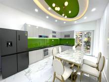 Hình ảnh Nguyên Căn Gần Công Viên Cao Đức Lân 1 Trệt 3 Lầu Có Hầm Ôtô 4PN Ở +VP