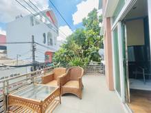 Hình ảnh Căn Studio Rộng 50m2 Full Nội Thất Ban Công- Công Viên Làng Hoa