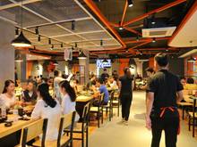 Hình ảnh Cho thuê nhà Mp Phùng Hưng DT: 140m2 x 2 Tầng, MT: 8m, Giá: 70tr/tháng