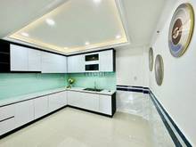 Hình ảnh Bán Nhà Hẻm Xe Hơi Lạc Long Quân 5 Tầng BTCT Vào Ở Ngay Chỉ 8 Tỷ