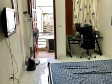 Hình ảnh Cho thuê nhà mặt hồ Ngọc Khánh, Ba Đình 65m 3 Tầng 25tr Kinh doanh