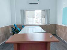 Hình ảnh Văn phòng chính chủ Hoàng Diệu quận 4 cho thuê đầy đủ bàn ghế 40m2