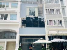 Hình ảnh Cho thuê nhà phố đường lớn Hưng Gia 5. ngay khu Sky Garden.thang máy