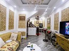 Hình ảnh Nhà đẹp mt ở quận 7 cần bán gấp với giá chỉ 1.690tỷ có shr