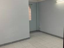 Hình ảnh Cho thuê nhà 4 tầng có sân thượng đường Lý Chính Thắng, Q3, 270m2 SD