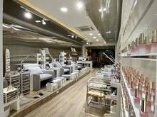 Hình ảnh Mặt Tiền TRung Tâm  Quận 1 mới tinh không cần sửa chữa