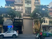 Hình ảnh Cho thuê nhà mặt phố Hoàng Cầu 200m2