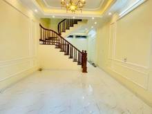 Hình ảnh Siêu Phẩm: Bán Nhà Mặt Hồ Ba Mẫu. Ngõ Rộng, Gần Oto. 54m Nhỉnh 6 tỷ.