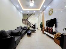 Hình ảnh Bán Nhà Gấp Định Công -HM ,43m2 ,Giá hơn 5 Tỷ , Lô Góc , ô tô đỗ cửa