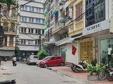 Hình ảnh Bán nhà phân lô tại 157 Pháo Đài Láng 75m2, ở kinh doanh ngay, 15 tỷ.