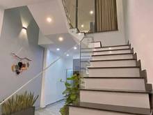 Hình ảnh Nhà cực đẹp ở quận 7 giá mềm chỉ 1.740tỷ