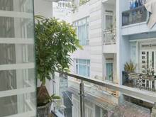 Hình ảnh Bán nhà mới ở ngay giáp Phú NHuận hẻm thông đường LÊ Quang Định 5x20m