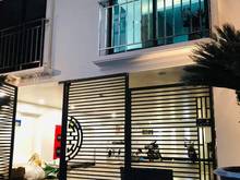 Hình ảnh Nhật Chiêu, view hồ tây, 10 tầng, mt 8m, cho thuê 240tr/t. Sổ nở hậu