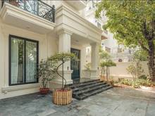 Hình ảnh Hiếm! Bán Biệt thự VIP KĐT Pháp Vân, TK Châu Âu, bể bơi hiện đại,