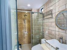 Hình ảnh LI DỊ bán nhà Ung Văn Khiêm BT, 66m2/975 TR,SHR,gần chợ LH CHỊ THƯ