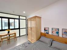 Hình ảnh Cặn Hộ Dịch Vụ Đầy Đủ Nội Thất Ngay E-town Cộng Hòa - Tân Bình