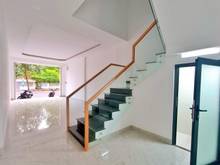 Hình ảnh Nhà 1 trệt 2 lầu 5pn dt 128m2 full ODT mt đg Ng Thành Phương giá tốt