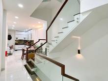 Hình ảnh Bán nhà 1 trệt 2 lầu -đường Lê Văn Việt, ngay chợ Hiệp Phú. Q9