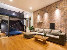 Hình ảnh 🎉🎉Căn Hộ 2 Giường Ngủ Thiết Kế theo Phong Cách Rustic Cực Đẹp Tại Q1