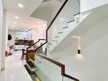 Hình ảnh Chủ ngộp Bán gấp-nhà HẺM XE HƠI 8M - SỔ VUÔNG - 4 TẦNG- Lê Đức Thọ