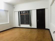 Hình ảnh Cho thuê nhà Duy Tân DT 60m x 5 tầng ôtô đỗ cửa giá thuê 21tr/th
