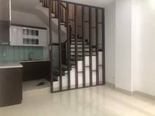 Hình ảnh Nhỉnh 4 tỷ có ngay hộ khẩu Cầu Giấy, 5 tầng, 32m, 4,85 tỷ, gần ô tô