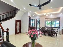 Hình ảnh Mặt phố Thịnh Quang - Nhà 7 tầng - 93,2m2 - MT cực rộng -  Giá cực êm