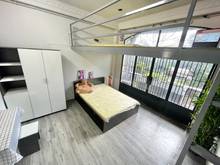 Hình ảnh Duplex phòng khách-bếp rộng, ban công thoáng gần ngã tư bảy hiền