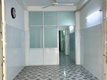Hình ảnh Cho thuê nhà Tầng trệt, 3m x18m - giá 8tr500 (có thương lượng)