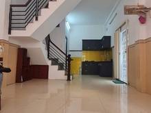 Hình ảnh diện tích lớn giá rẻ , nhà 3 pn thuận tiện vào trung tâm và qbay