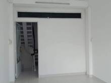 Hình ảnh Nguyên căn mặt tiền Lý Thái Tổ, quận 10, 3 PN, vỉa hè rộng, giá rẻ