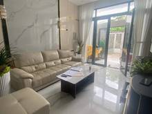Hình ảnh Hẻm Xe Hơi Sát Mặt Tiền Trung Tâm Bình Thạnh,Ngang 4m x15m,4 Tầng BTCT