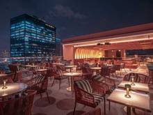 Hình ảnh Cho thuê Rooftop góc 2MT Lê Thánh Tôn và Thái Văn Lung, Quận 1. 9x24m.