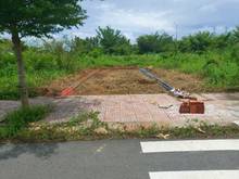 Hình ảnh Còn 1 nền đất mặt tiền bán giá hạt dẻ, sổ riêng,Đức Hòa, Long An