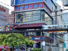Hình ảnh Cho thuê nhà Góc 2 MT Cách Mạng Tháng 8  ( 7.5x20m - 1 trệt 3 lầu )