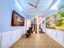Hình ảnh Bán nhà phân lô Nguyễn Chí Thanh, 50m2 nội thất xịn, ô tô, thang máy