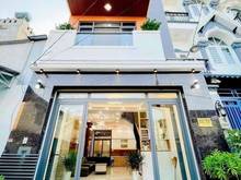 Hình ảnh GIA ĐÌNH LY THÂN BÁN GẤP NHÀ Đ.Hoàng Sa, Q3, 1 tỷ 6 có hẻm oto, SHR