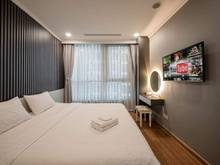 Hình ảnh Slot CH cho người NN tại Vinhomes Central Park 2PN full NT cao cấp.