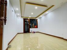 Hình ảnh Cho thuê nhà mới sạch sẽ tiện làm văn phòng Quận Tân Bình