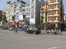 Hình ảnh Cho thuê MBKD phố Nguyễn Hoàng, 90m2 x 3 tầng, Mặt tiền 15m