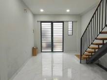 Hình ảnh Bán nhà HXH, SHR,trong khu biệt thự Bộ Công An Quận 7 hẻm kinh doanh